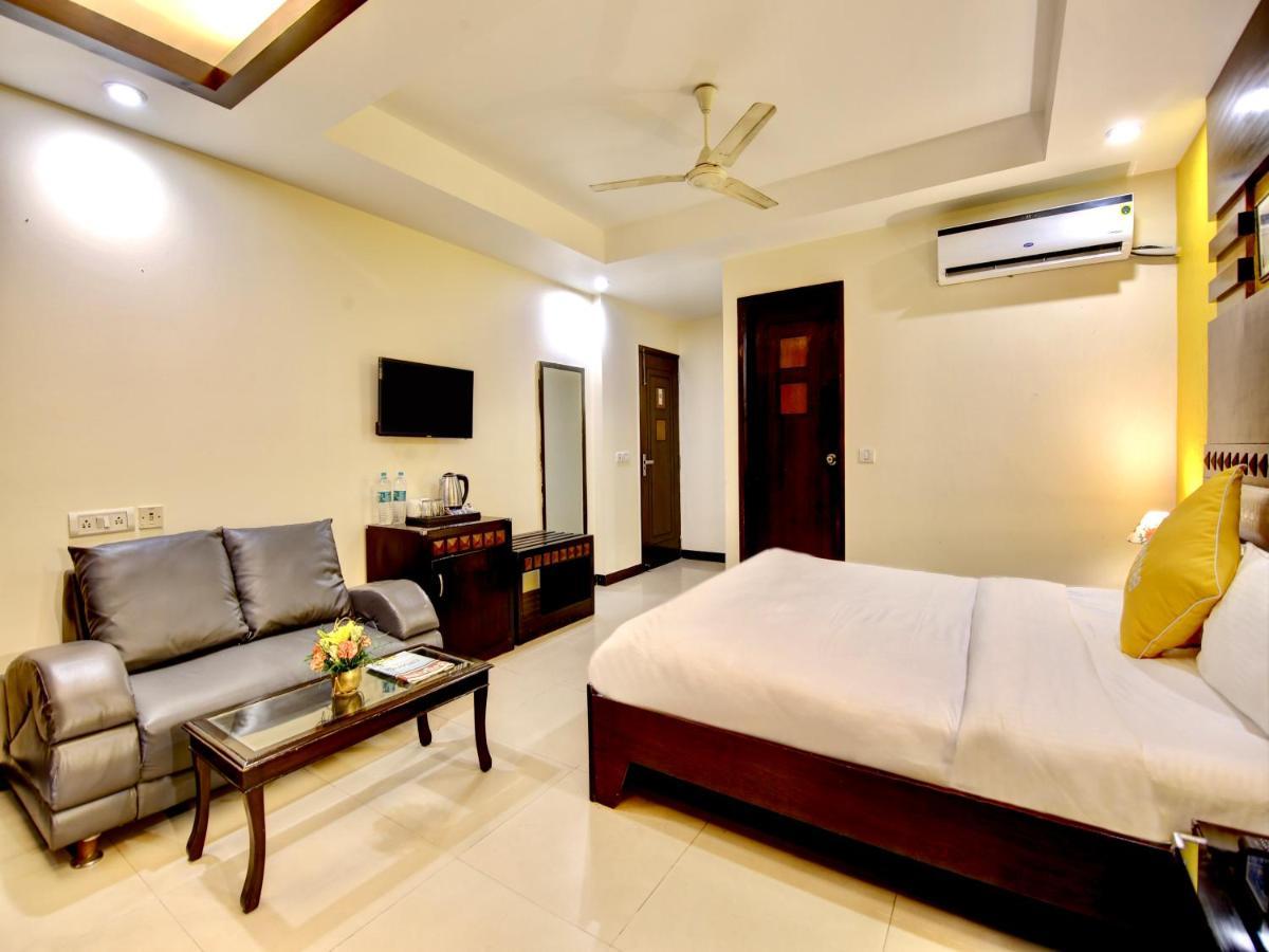 Lime Stays B&B Gk-2 At Greater Kailash Metro South Delhi Nearby Saket Select City New Delhi Exterior photo